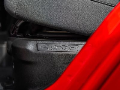 2025 Jeep Wrangler - Photo 21