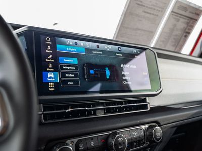 2025 Jeep Wrangler - Photo 37