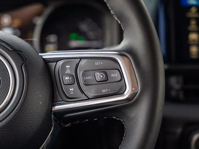 2025 Jeep Wrangler - Photo 33