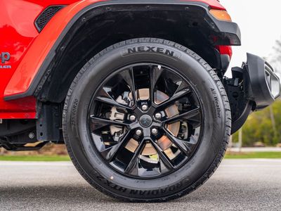 2025 Jeep Wrangler - Photo 7