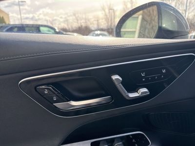 2023 Mercedes-Benz GLC 300 - Photo 12