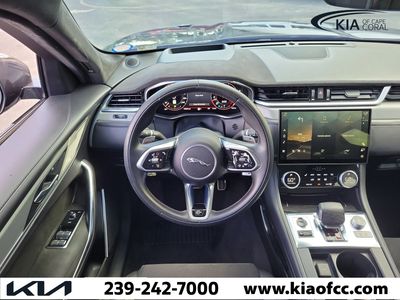 2024 Jaguar F-PACE - Photo 17
