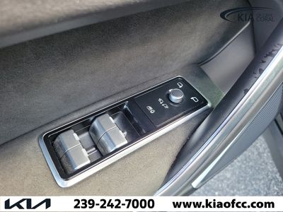 2024 Jaguar F-PACE - Photo 24