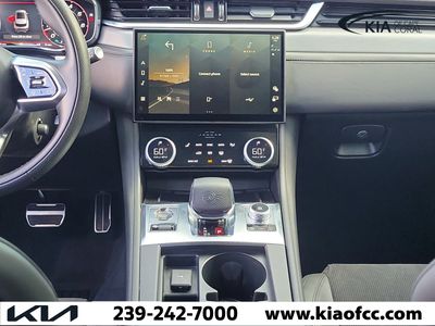 2024 Jaguar F-PACE - Photo 19