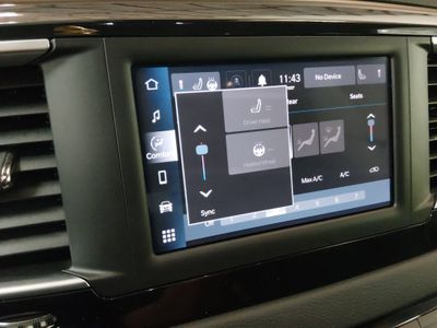 2023 Chrysler Voyager - Photo 18