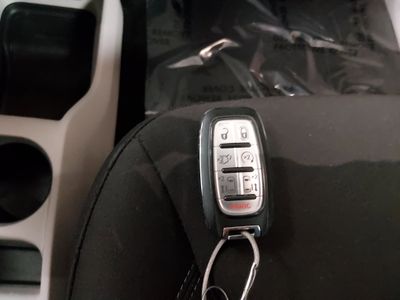 2023 Chrysler Voyager - Photo 15