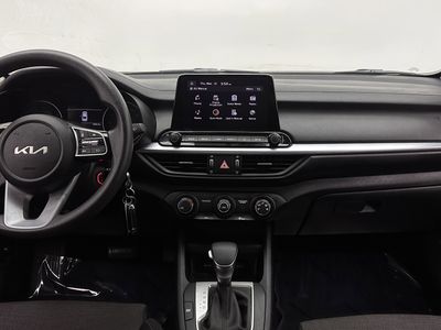 2022 Kia Forte - Photo 24