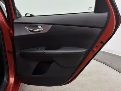 2022 Kia Forte - Photo 27