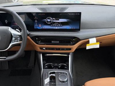 2026 BMW 3 Series — photo 15 view
