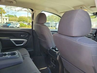 2024 Nissan Titan — photo 27 view