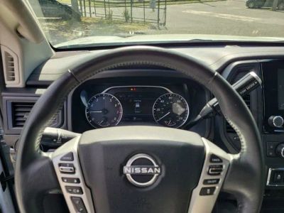 2024 Nissan Titan — photo 16 view