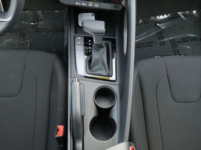 2026 Hyundai Elantra - Photo 42