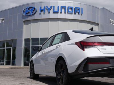 2026 Hyundai Elantra - Photo 14