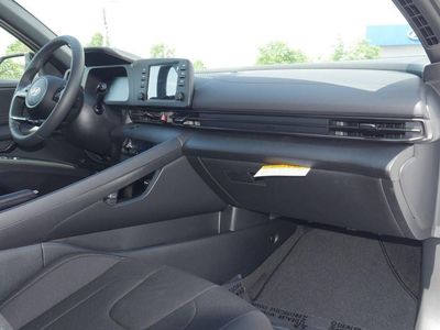 2026 Hyundai Elantra - Photo 22