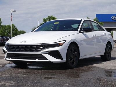 2026 Hyundai Elantra - Photo 4