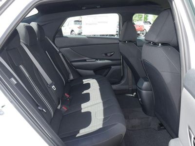 2026 Hyundai Elantra - Photo 23