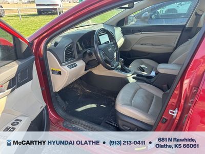 2017 Hyundai Elantra - Photo 3