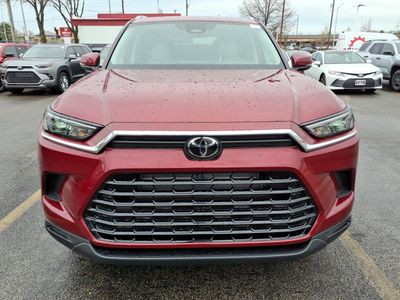 2026 Toyota Grand Highlander Hybrid - Photo 2