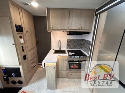 2026 Coachmen RV Leprechaun - Photo 38