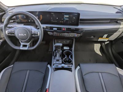 2026 Kia K5 — photo 18 view