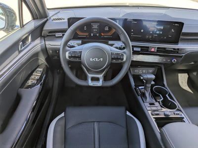 2026 Kia K5 — photo 19 view
