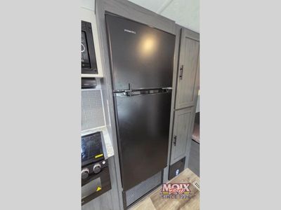 2025 Dutchmen RV Aspen Trail LE - Photo 13