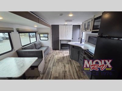 2025 Dutchmen RV Aspen Trail LE - Photo 4