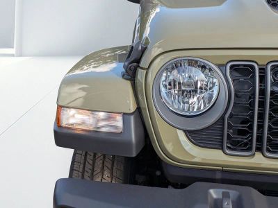 2026 Jeep Gladiator — photo 8 view