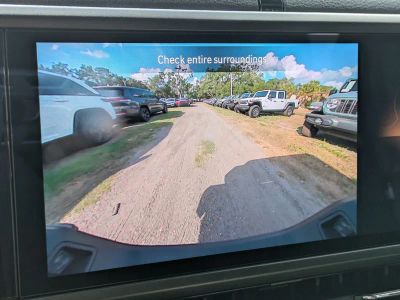 2026 Jeep Gladiator — photo 18 view