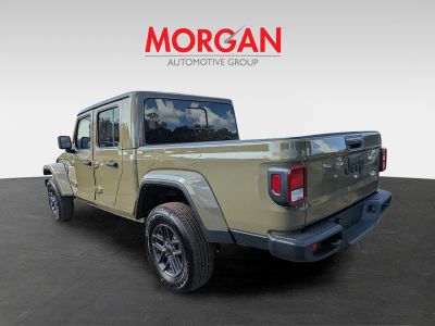2026 Jeep Gladiator — detail view