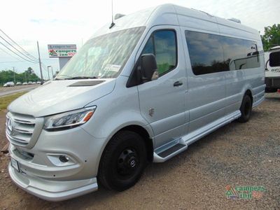 2025 OGV Luxury Coach V-RV - Photo 1
