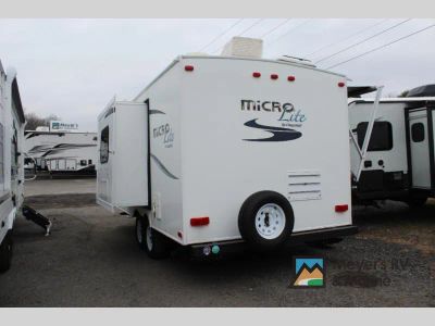 2015 Forest River RV Flagstaff Micro Lite - Photo 5