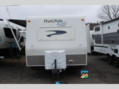 2015 Forest River RV Flagstaff Micro Lite - Photo 3