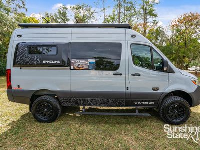 2026 OUTSIDE VAN — photo 11 view