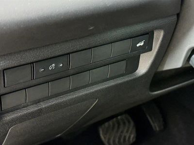 2024 Mitsubishi Outlander — photo 8 view