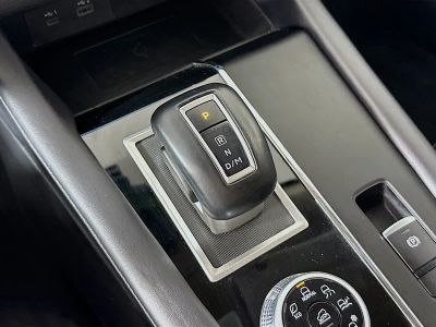 2024 Mitsubishi Outlander — photo 17 view