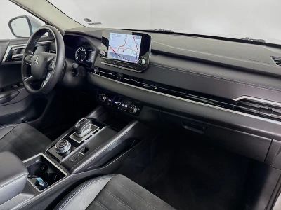 2024 Mitsubishi Outlander — photo 33 view