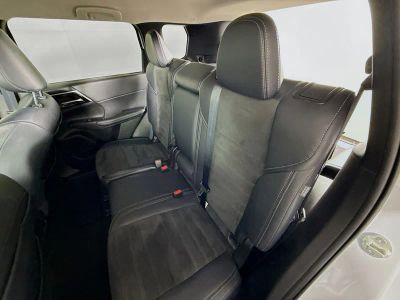 2024 Mitsubishi Outlander — photo 26 view