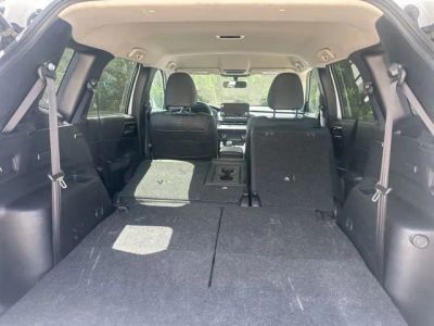 2024 Mitsubishi Outlander — photo 38 view