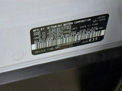 2024 Mitsubishi Outlander — photo 35 view