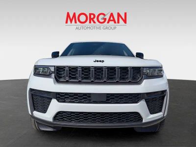 2026 Jeep Grand Cherokee — side profile view