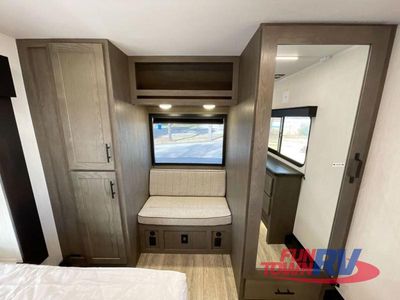 2025 Forest River RV Cherokee Arctic Wolf Suite - Photo 35