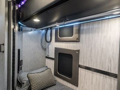 2027 Foretravel Realm Presidential Luxury Villa Bunk (LVB) W/ Spa - Photo 45