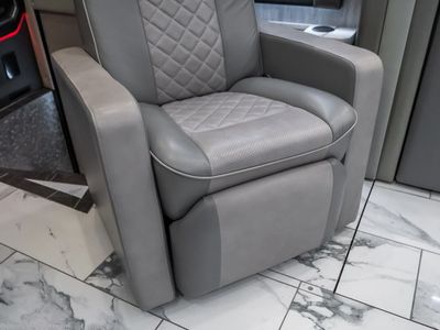 2027 Foretravel Realm Presidential Luxury Villa Bunk (LVB) W/ Spa - Photo 80
