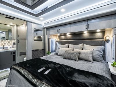 2027 Foretravel Realm Presidential Luxury Villa Bunk (LVB) W/ Spa - Photo 58