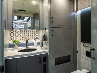 2027 Foretravel Realm Presidential Luxury Villa Bunk (LVB) W/ Spa - Photo 66