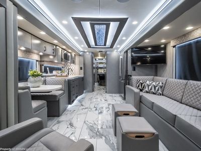 2027 Foretravel Realm Presidential Luxury Villa Bunk (LVB) W/ Spa - Photo 6