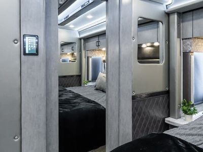 2027 Foretravel Realm Presidential Luxury Villa Bunk (LVB) W/ Spa - Photo 62