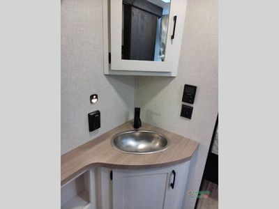2026 Venture RV Sienna - Photo 33