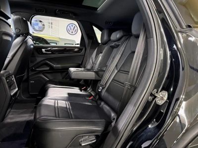 2020 Porsche Cayenne — photo 7 view